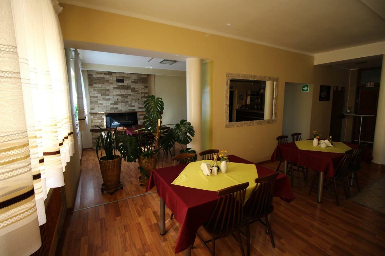 Motel Bar Malwa Aleksandrów Łódzki Exterior foto